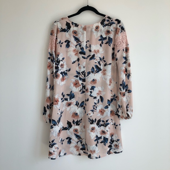 City Triangle Floral Print Dress - Picture 7 of 8